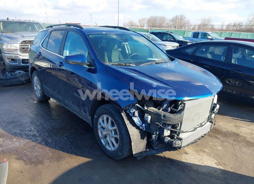 2022 Chevrolet Equinox FWD LT (VIN 3GNAXKEVXNL243123) main photo