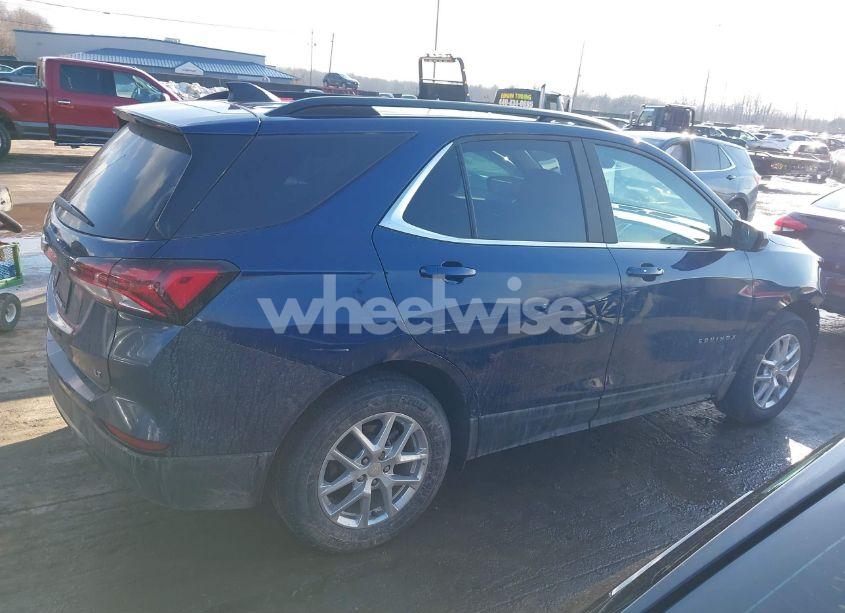 Photo 14 of 2022 Chevrolet Equinox FWD LT (VIN 3GNAXKEVXNL243123)