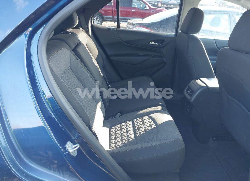 Photo 8 of 2022 Chevrolet Equinox FWD LT (VIN 3GNAXKEVXNL243123)