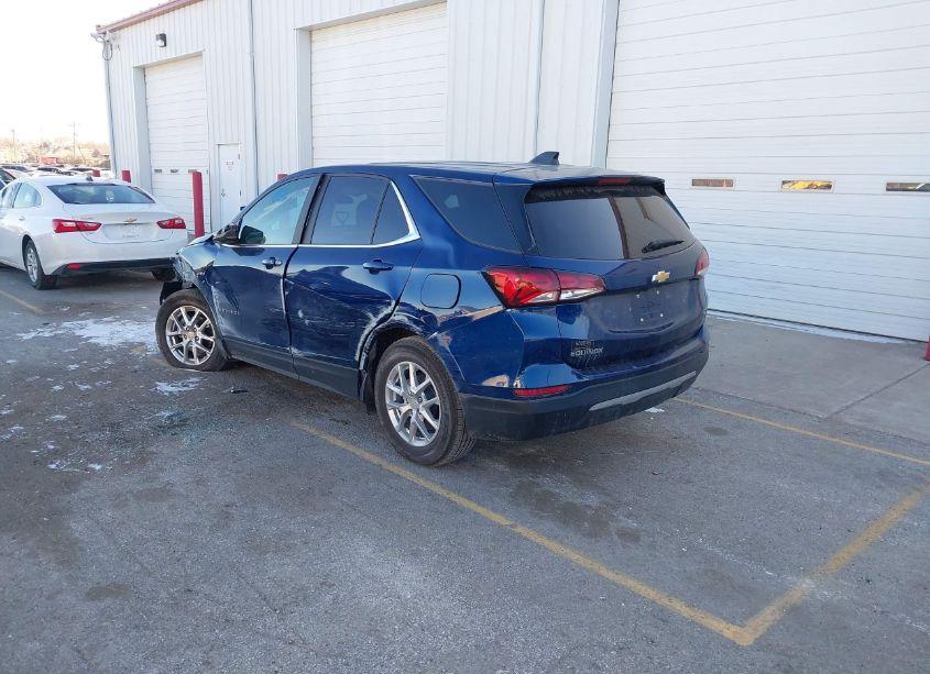 Photo 3 of 2022 Chevrolet Equinox FWD LT (VIN 3GNAXKEVXNS179378)