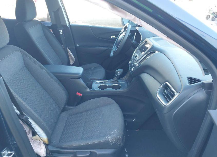 Photo 5 of 2022 Chevrolet Equinox FWD LT (VIN 3GNAXKEVXNS179378)