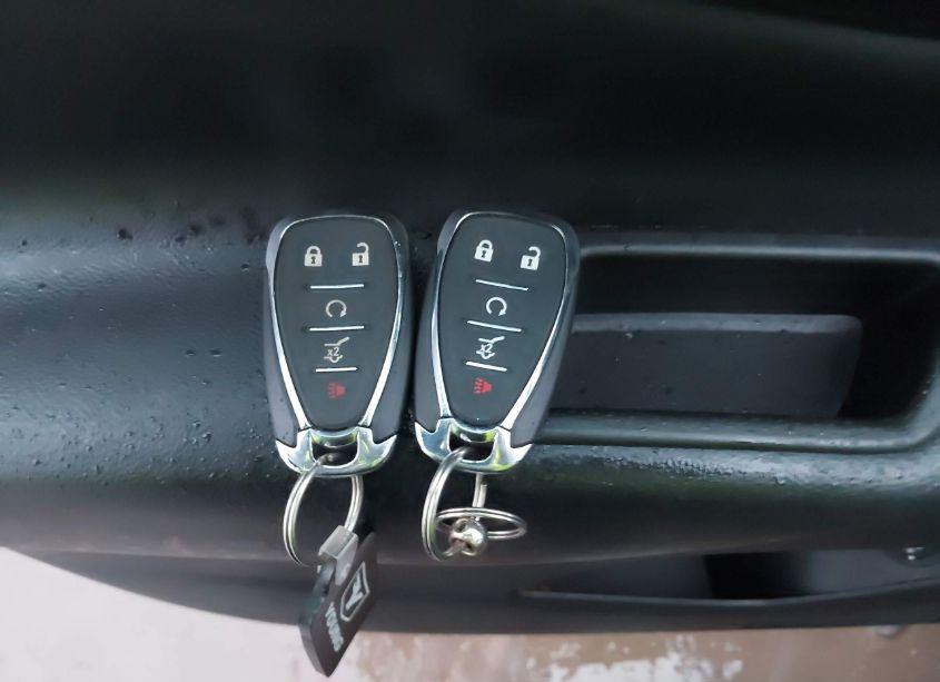 Photo 11 of 2022 Chevrolet Equinox FWD LT (VIN 3GNAXKEVXNS223721)