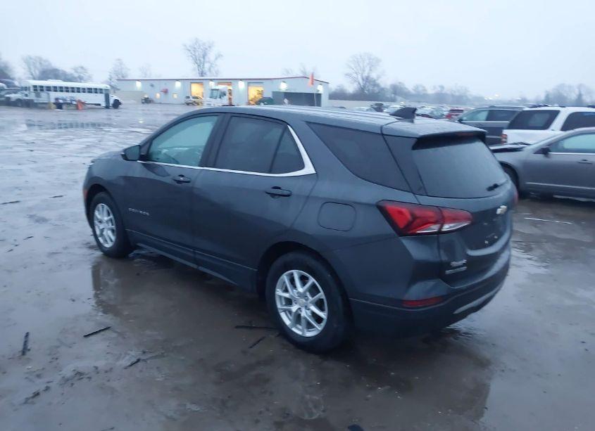 Photo 3 of 2022 Chevrolet Equinox FWD LT (VIN 3GNAXKEVXNS223721)