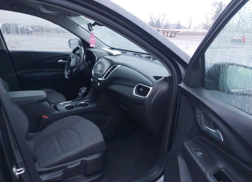 Photo 5 of 2022 Chevrolet Equinox FWD LT (VIN 3GNAXKEVXNS223721)