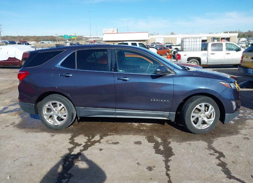 Photo 13 of 2018 Chevrolet Equinox LT (VIN 3GNAXKEX0JS535669)