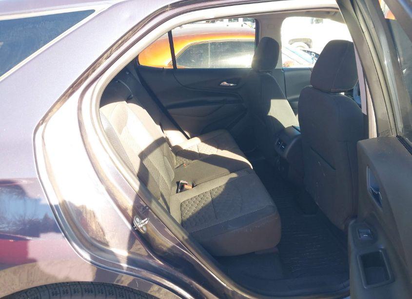 Photo 8 of 2018 Chevrolet Equinox LT (VIN 3GNAXKEX0JS535669)