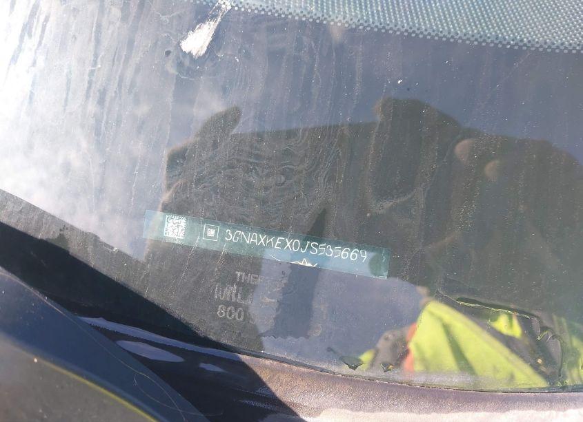 Photo 9 of 2018 Chevrolet Equinox LT (VIN 3GNAXKEX0JS535669)