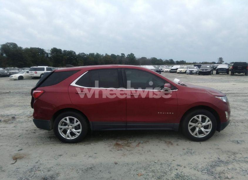 Photo 13 of 2018 Chevrolet Equinox LT (VIN 3GNAXKEX1JS506178)