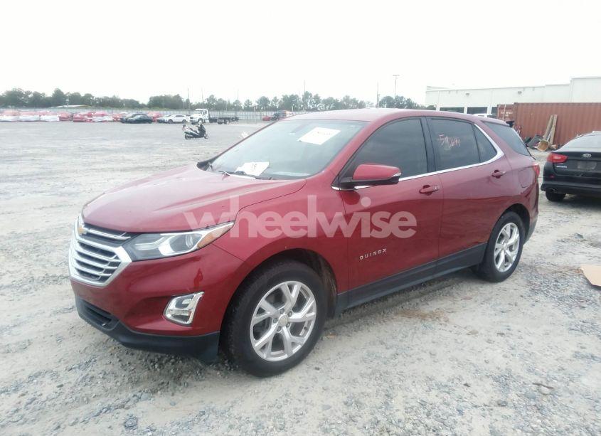 Photo 2 of 2018 Chevrolet Equinox LT (VIN 3GNAXKEX1JS506178)