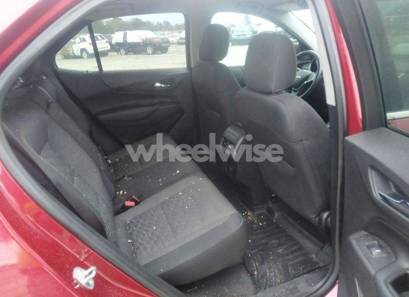 Photo 8 of 2018 Chevrolet Equinox LT (VIN 3GNAXKEX1JS506178)