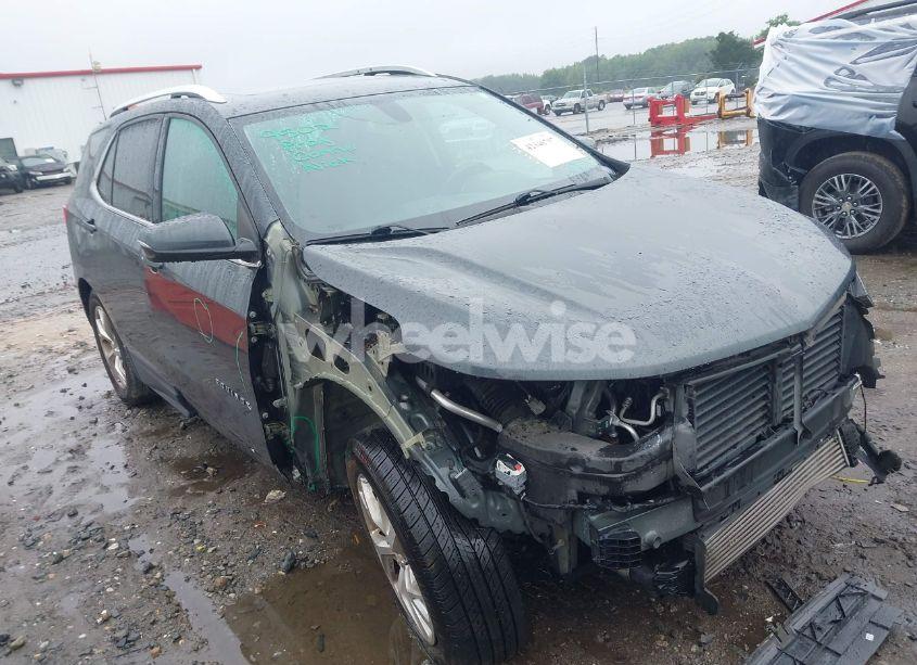 2018 Chevrolet Equinox LT (VIN 3GNAXKEX1JS560239) main photo