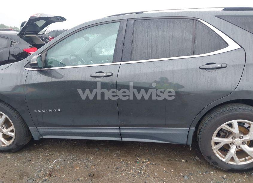 Photo 14 of 2018 Chevrolet Equinox LT (VIN 3GNAXKEX1JS560239)