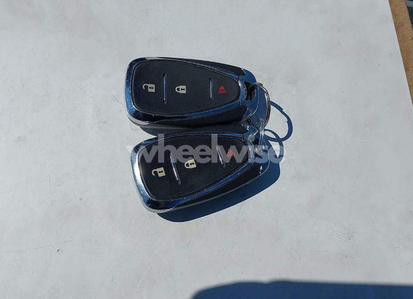 Photo 11 of 2018 Chevrolet Equinox LT (VIN 3GNAXKEX3JL292871)