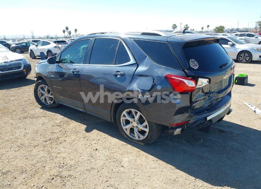 Photo 3 of 2018 Chevrolet Equinox LT (VIN 3GNAXKEX3JL292871)