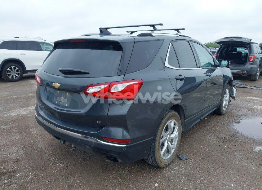 Photo 4 of 2018 Chevrolet Equinox LT (VIN 3GNAXKEX3JL400406)