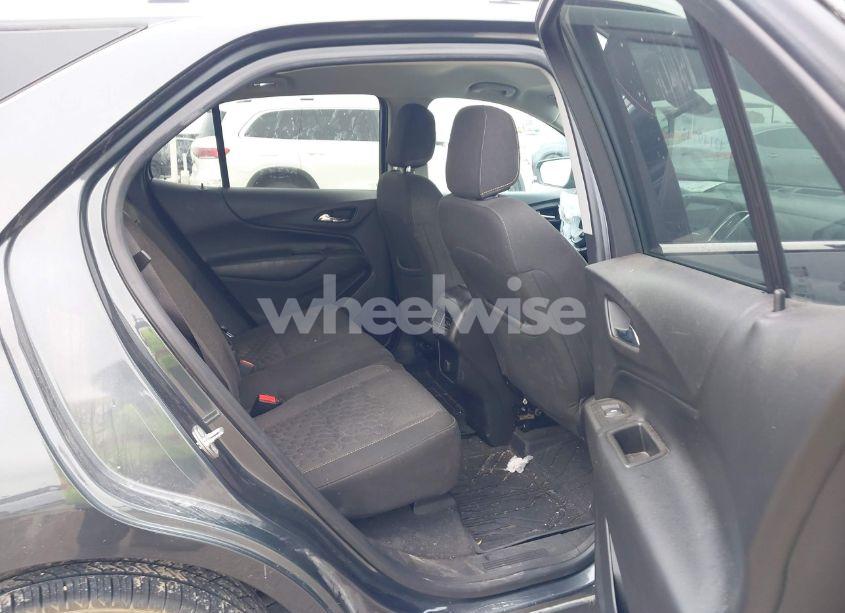 Photo 8 of 2018 Chevrolet Equinox LT (VIN 3GNAXKEX3JL400406)