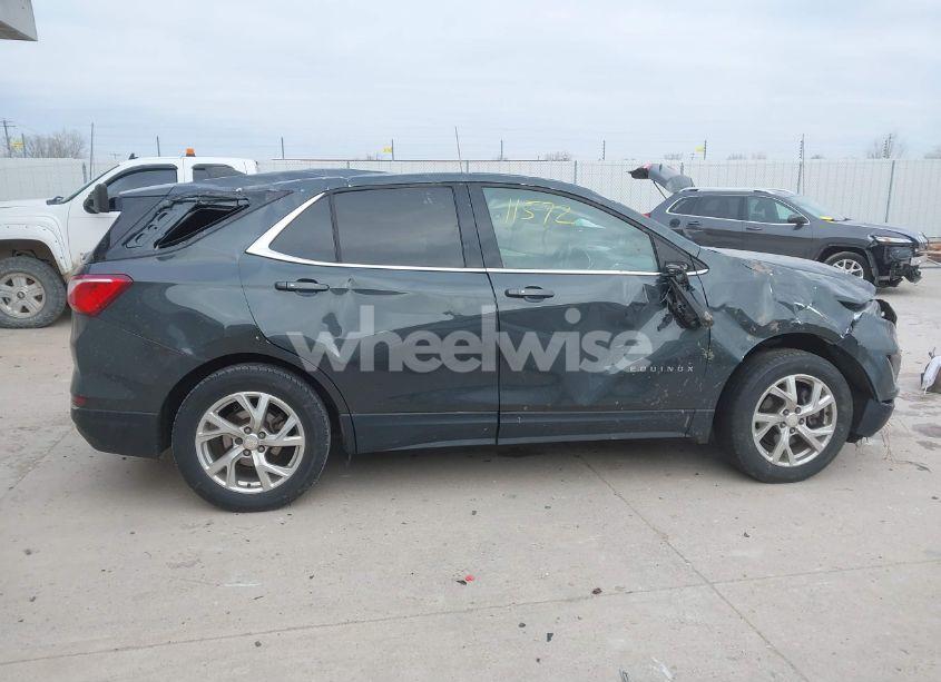 Photo 13 of 2018 Chevrolet Equinox LT (VIN 3GNAXKEX4JS505767)