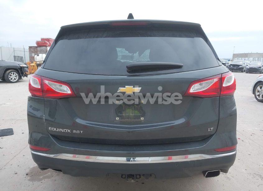 Photo 16 of 2018 Chevrolet Equinox LT (VIN 3GNAXKEX4JS505767)