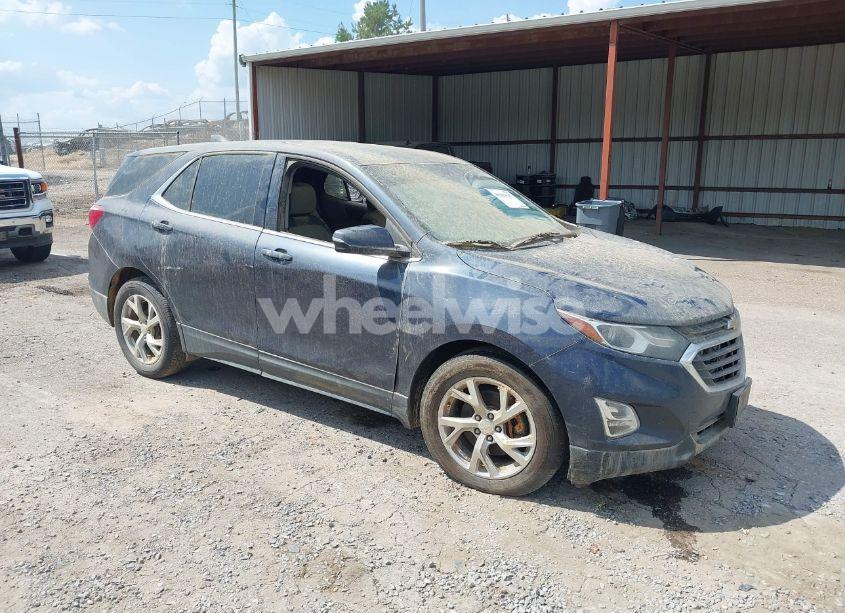 2018 Chevrolet Equinox LT (VIN 3GNAXKEX4JS541734) main photo