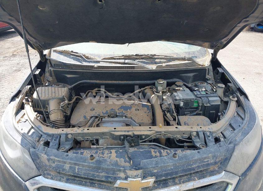 Photo 10 of 2018 Chevrolet Equinox LT (VIN 3GNAXKEX4JS541734)