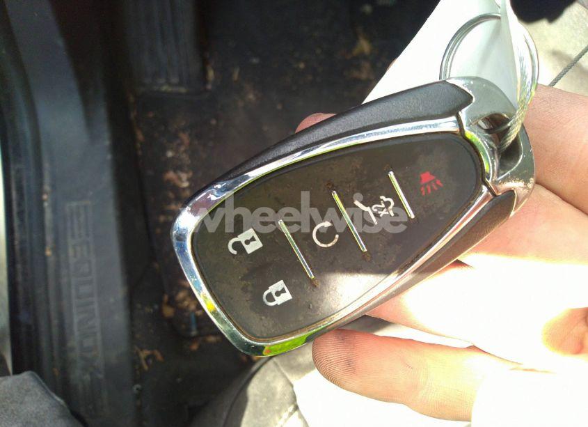 Photo 11 of 2018 Chevrolet Equinox LT (VIN 3GNAXKEX6JL373699)