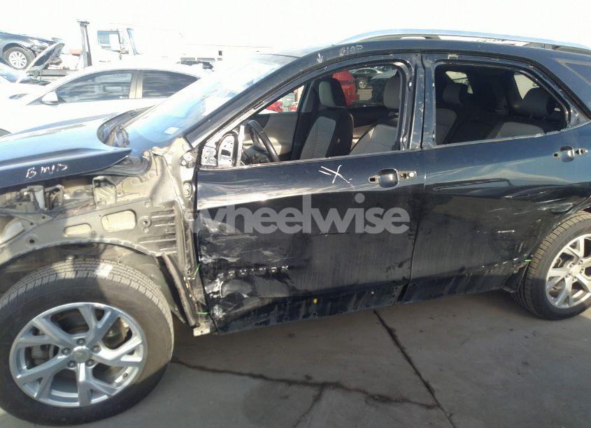 Photo 18 of 2018 Chevrolet Equinox LT (VIN 3GNAXKEX6JL373699)