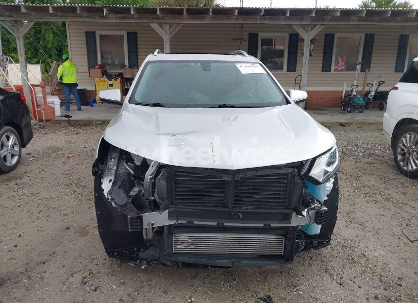 Photo 13 of 2018 Chevrolet Equinox LT (VIN 3GNAXKEX6JS579689)