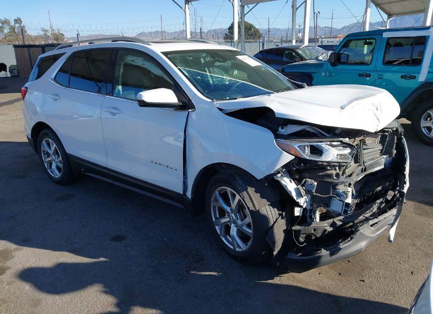 2018 Chevrolet Equinox LT (VIN 3GNAXKEX6JS603246) main photo