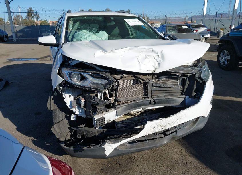 Photo 6 of 2018 Chevrolet Equinox LT (VIN 3GNAXKEX6JS603246)