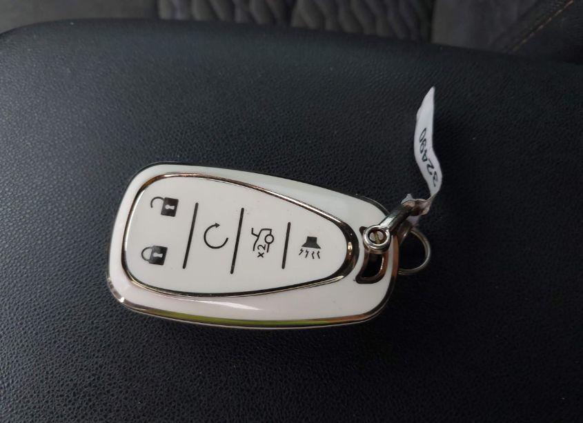 Photo 11 of 2018 Chevrolet Equinox LT (VIN 3GNAXKEX9JL384616)