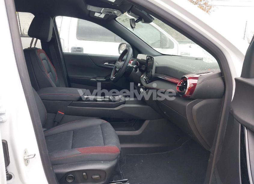 Photo 5 of 2025 Chevrolet Equinox FWD RS (VIN 3GNAXLEG5SL215460)