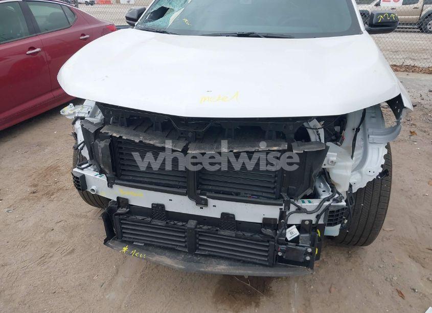 Photo 6 of 2025 Chevrolet Equinox FWD RS (VIN 3GNAXLEG5SL215460)