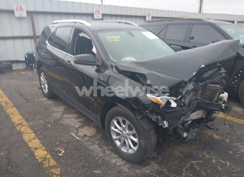 2018 Chevrolet Equinox LT (VIN 3GNAXLEU4JL307647) main photo