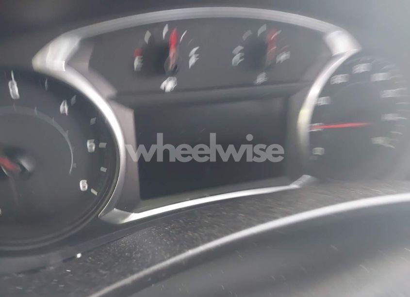 Photo 14 of 2018 Chevrolet Equinox LT (VIN 3GNAXLEU4JL307647)