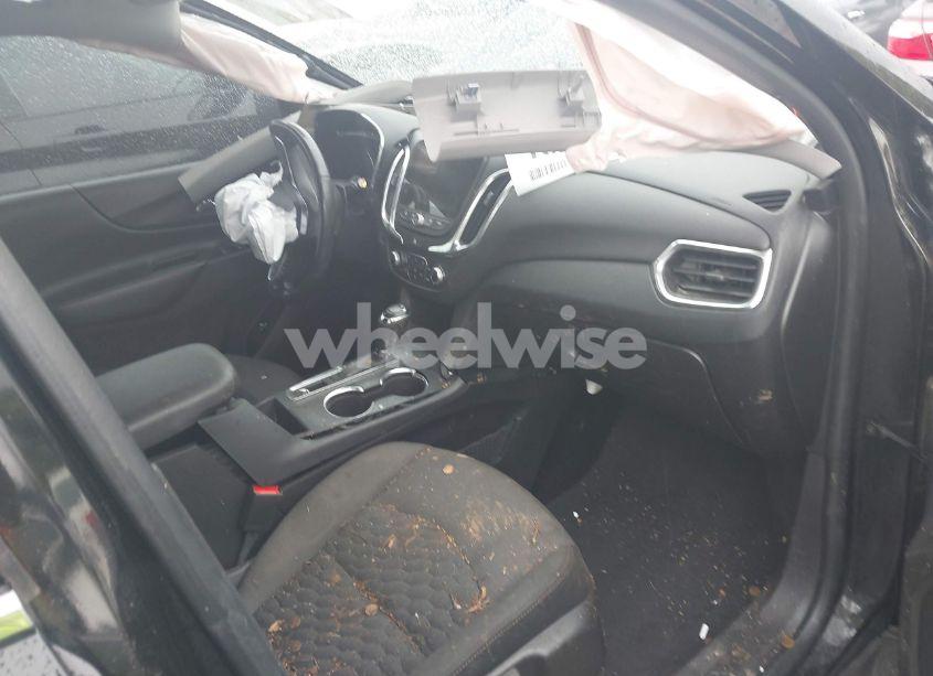 Photo 5 of 2018 Chevrolet Equinox LT (VIN 3GNAXLEU4JL307647)