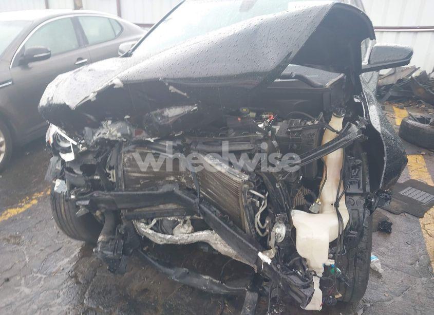 Photo 6 of 2018 Chevrolet Equinox LT (VIN 3GNAXLEU4JL307647)