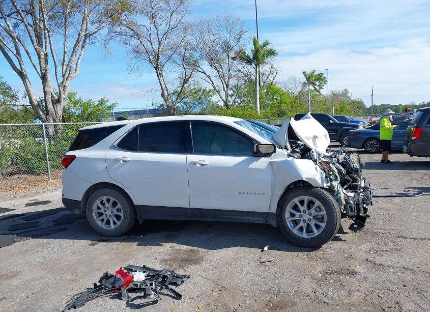 Photo 13 of 2018 Chevrolet Equinox LT (VIN 3GNAXLEU7JL174513)