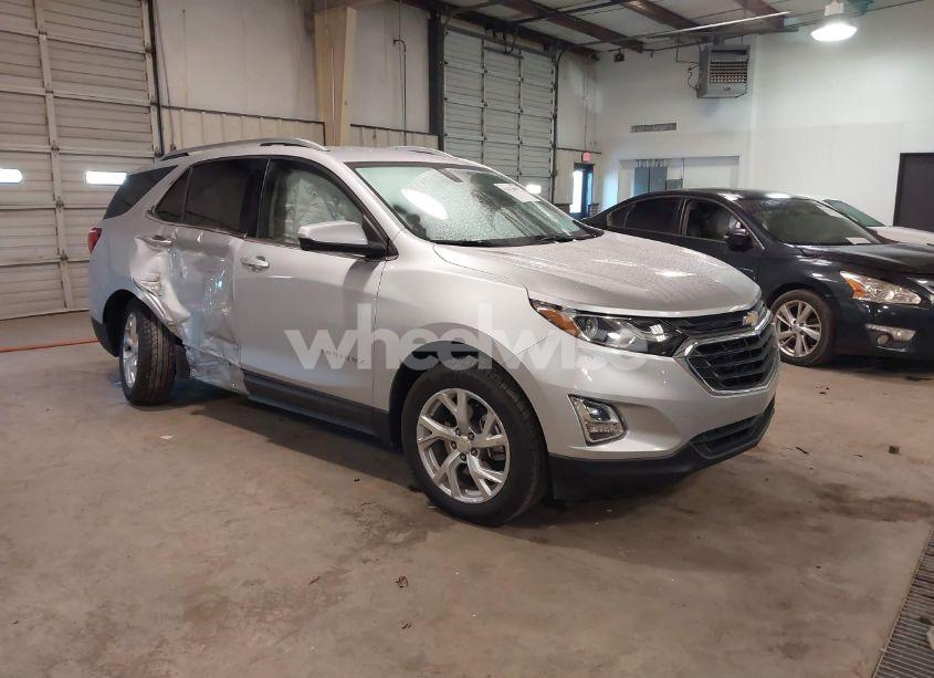 2019 Chevrolet Equinox LT (VIN 3GNAXLEX0KS569926) main photo