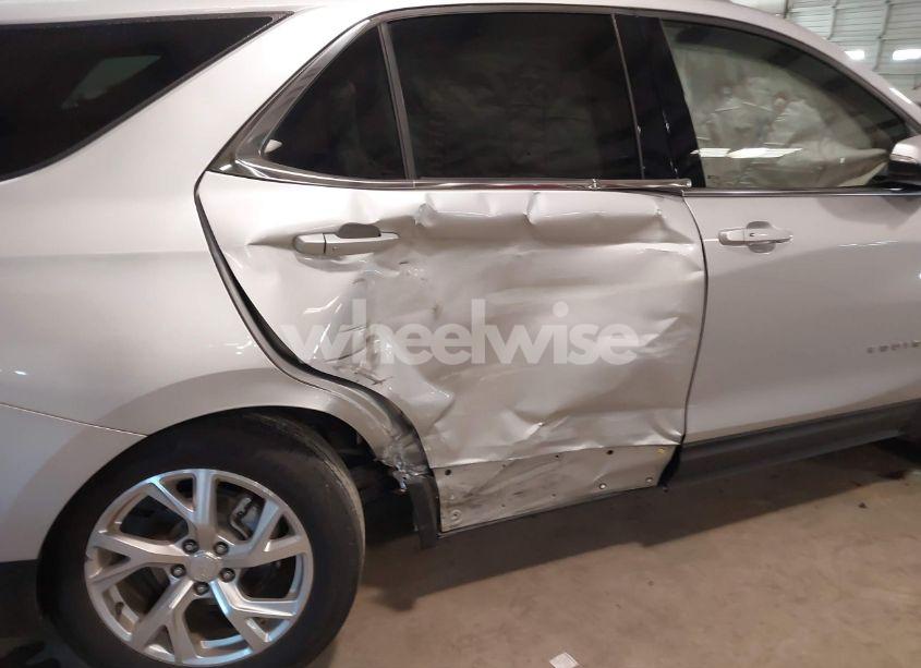 Photo 12 of 2019 Chevrolet Equinox LT (VIN 3GNAXLEX0KS569926)