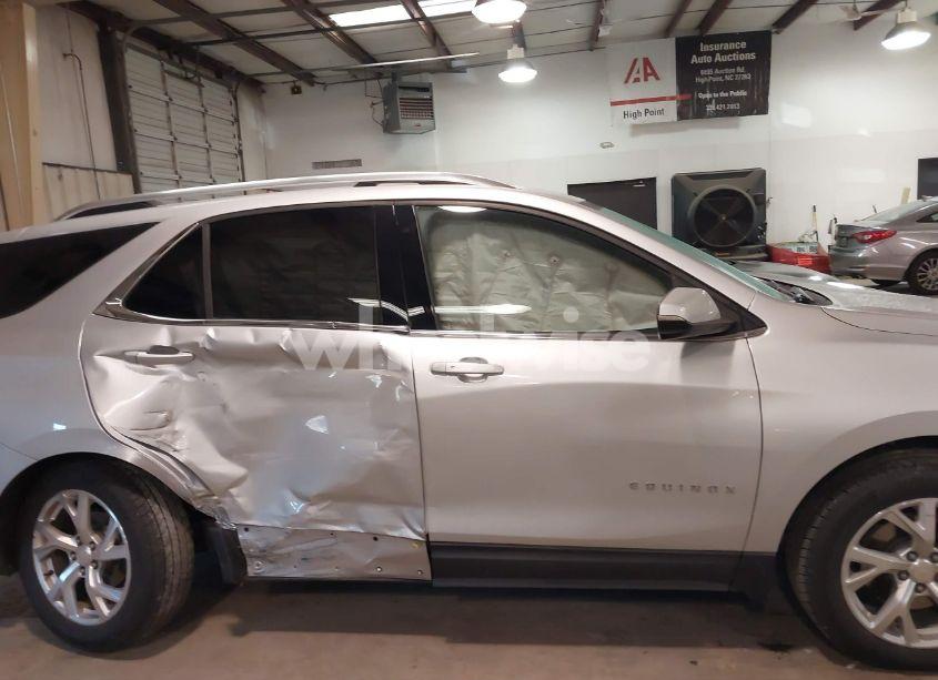 Photo 14 of 2019 Chevrolet Equinox LT (VIN 3GNAXLEX0KS569926)