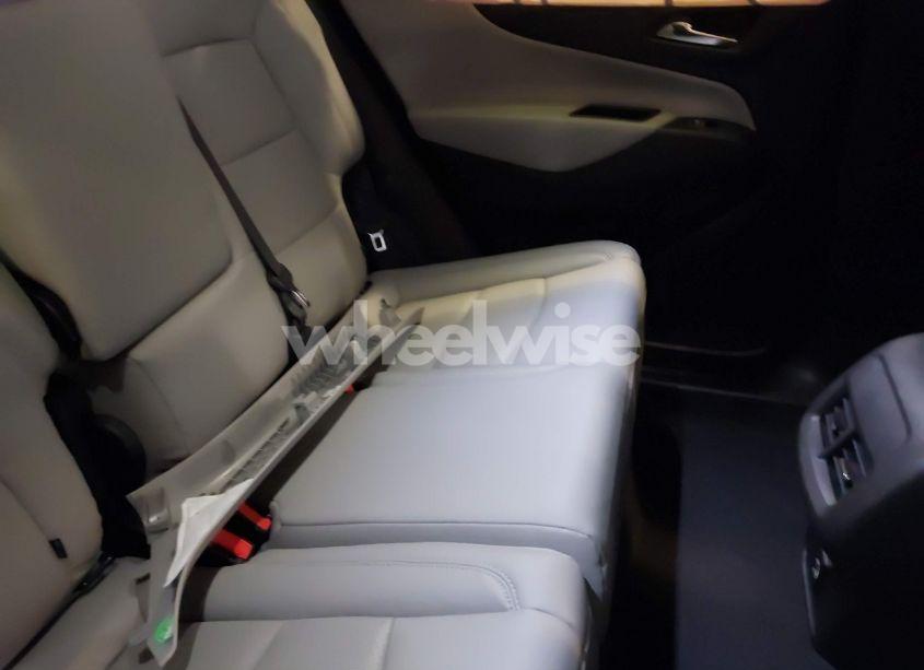 Photo 8 of 2019 Chevrolet Equinox LT (VIN 3GNAXLEX0KS569926)