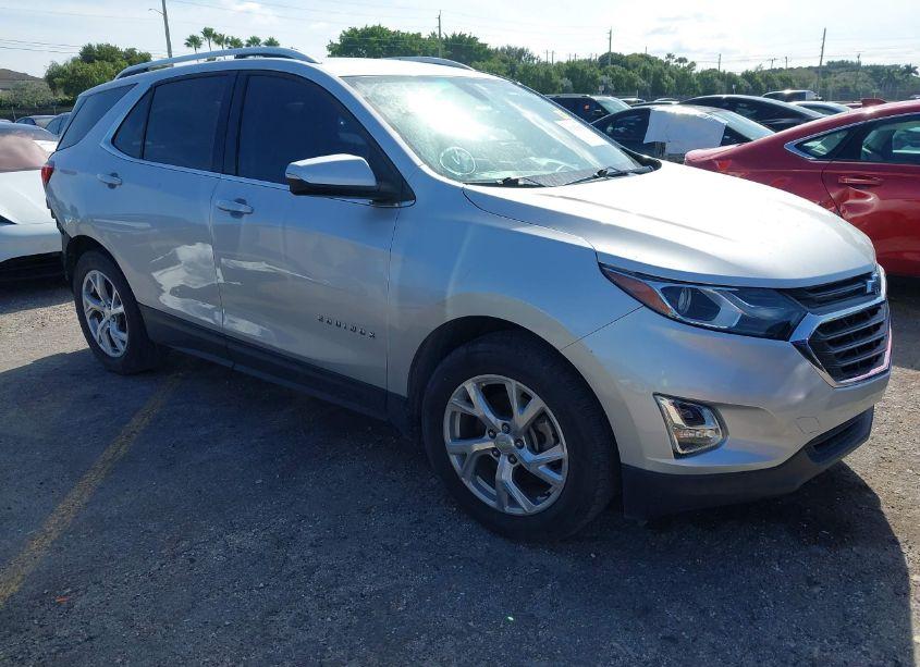 2019 Chevrolet Equinox LT (VIN 3GNAXLEX2KS661927) main photo
