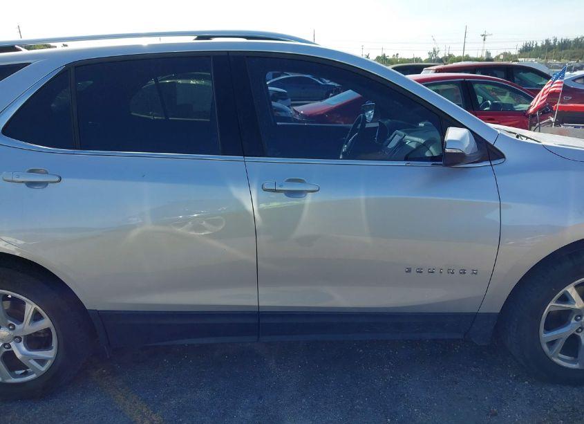 Photo 14 of 2019 Chevrolet Equinox LT (VIN 3GNAXLEX2KS661927)