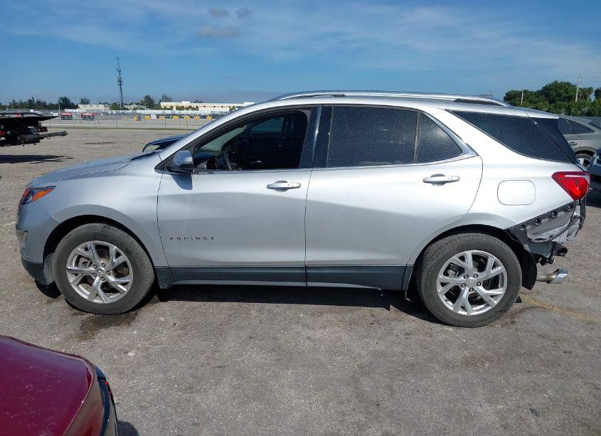 Photo 15 of 2019 Chevrolet Equinox LT (VIN 3GNAXLEX2KS661927)