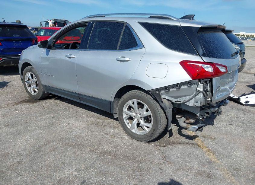Photo 3 of 2019 Chevrolet Equinox LT (VIN 3GNAXLEX2KS661927)