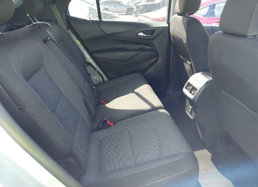 Photo 8 of 2019 Chevrolet Equinox LT (VIN 3GNAXLEX2KS661927)