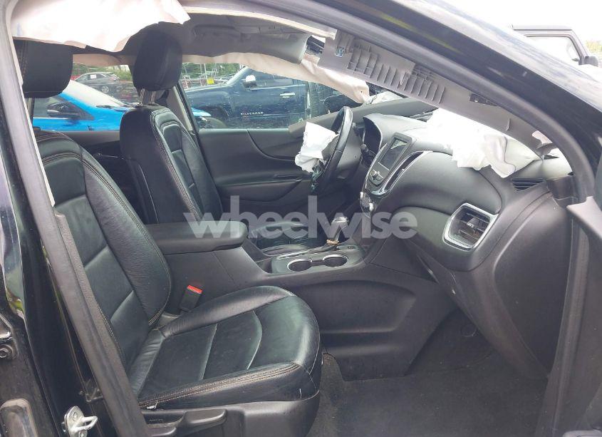 Photo 5 of 2020 Chevrolet Equinox FWD LT 2.0L TURBO (VIN 3GNAXLEX3LL152327)