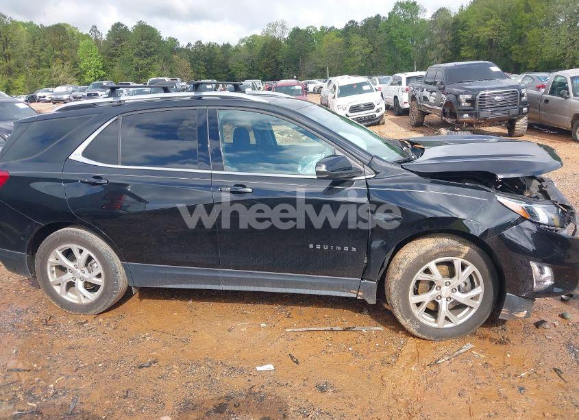 Photo 13 of 2019 Chevrolet Equinox LT (VIN 3GNAXLEX4KL125510)