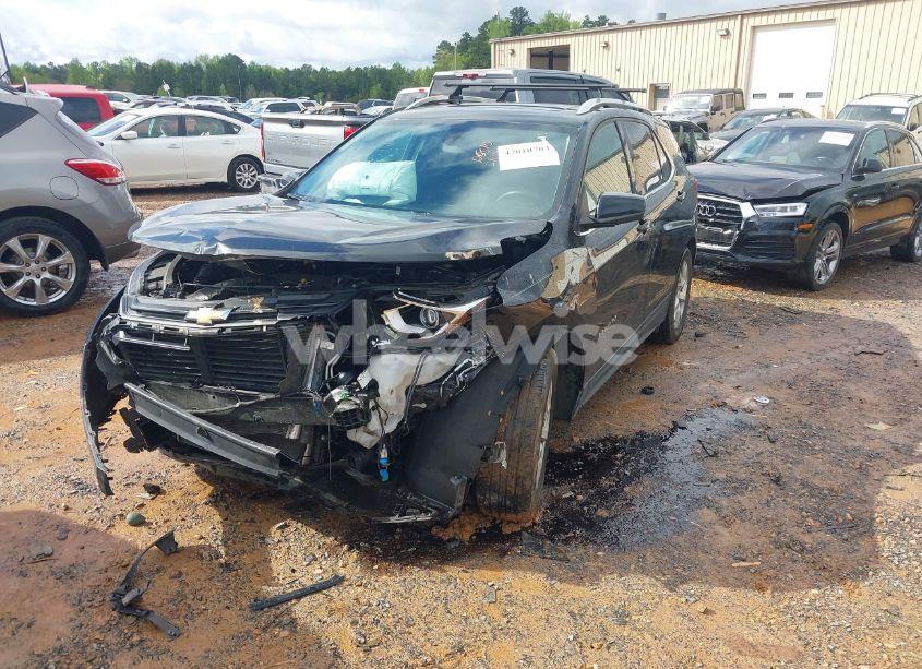 Photo 2 of 2019 Chevrolet Equinox LT (VIN 3GNAXLEX4KL125510)