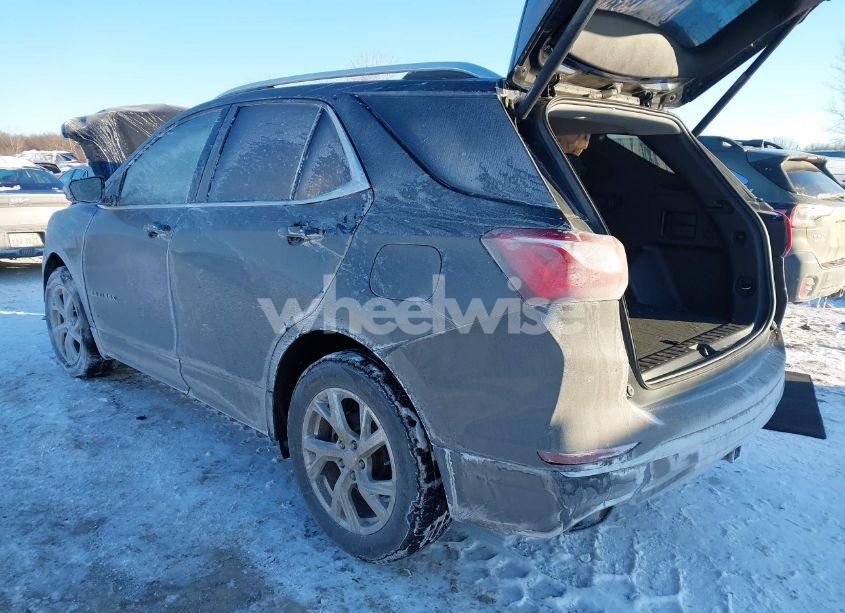 Photo 3 of 2019 Chevrolet Equinox LT (VIN 3GNAXLEX4KL253147)